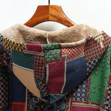 Afbeelding in Gallery-weergave laden, "Natalie" Vintage Kapuzenmantel
