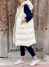 Afbeelding in Gallery-weergave laden, "Lola" Gilet d'hiver décontracté avec capuche
