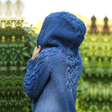 Afbeelding in Gallery-weergave laden, &quot;Anneliese&quot; Strickjacke mit Kapuze
