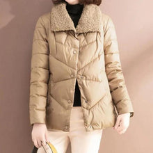 Afbeelding in Gallery-weergave laden, "Marlene" Schlichte Steppjacke
