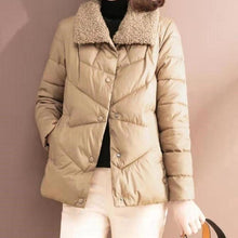 Afbeelding in Gallery-weergave laden, "Marlene" Schlichte Steppjacke
