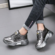 Afbeelding in Gallery-weergave laden, "Esther" Designer Sneakers
